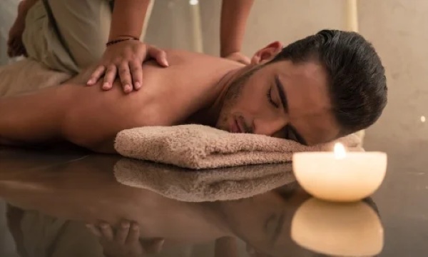 Chính sách giá cả cạnh tranh và minh bạch