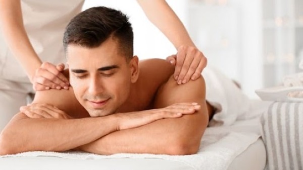 Đối tượng phù hợp với massage Ngọc Khánh tại OSAKA