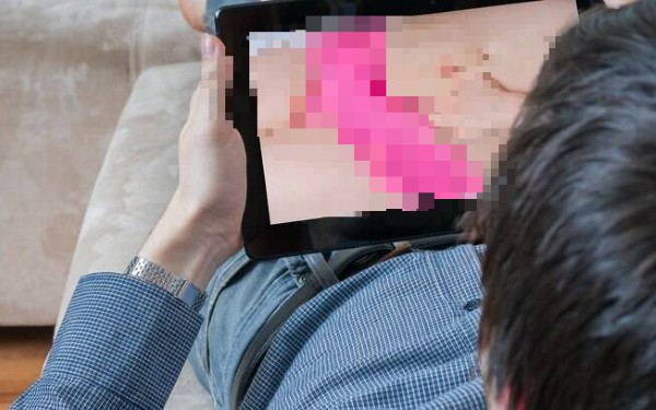 Hạn chế xem phim khiêu dâm và thủ dâm quá mức